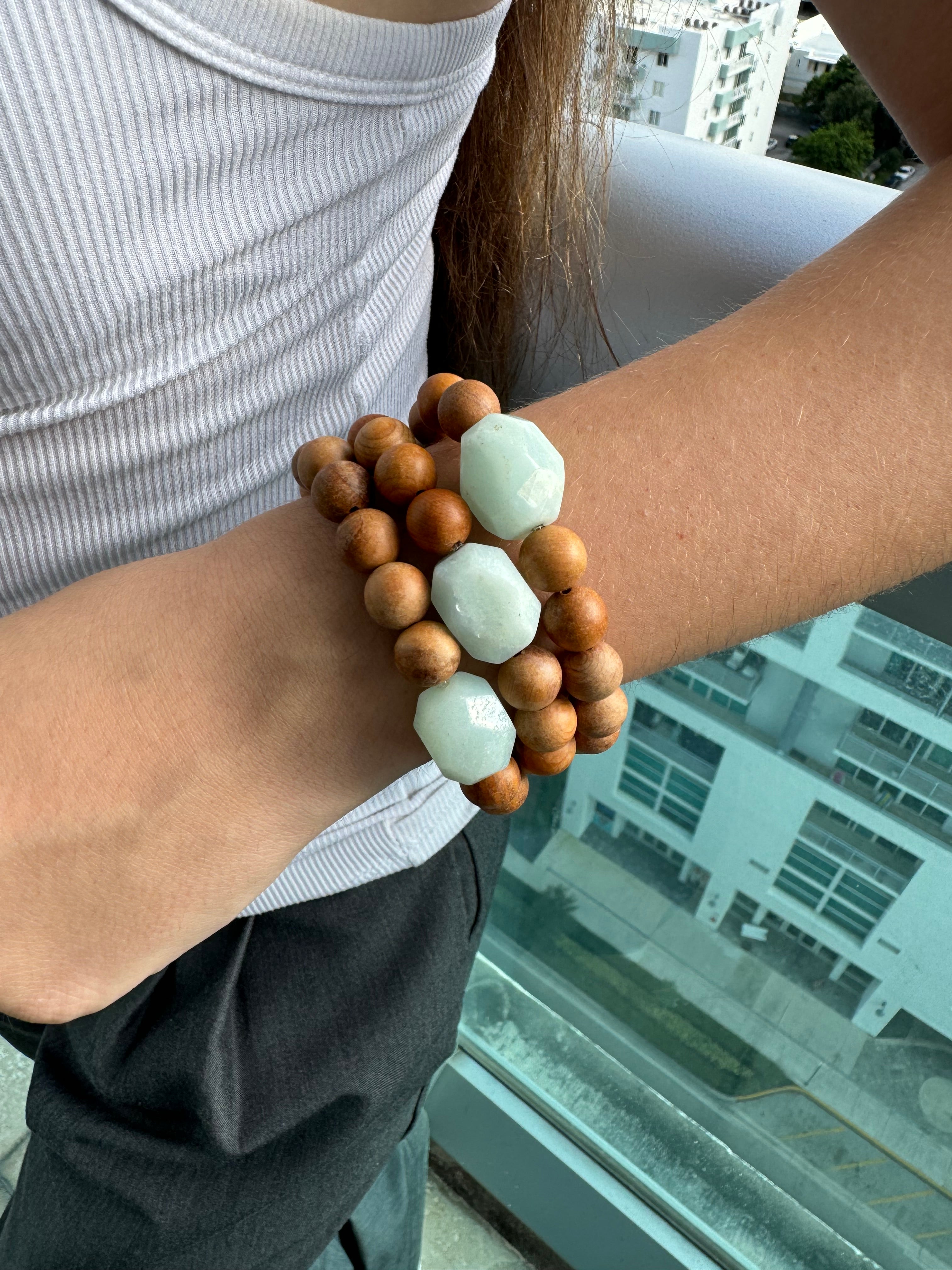 Stretch stackable bracelets